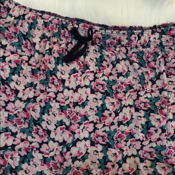 J & B Large floral lounge shorts - Picture 4 of 9